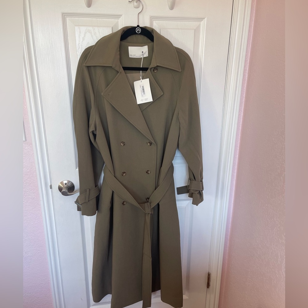 NWT Oak + Fort Trench Coat in Dusky Green